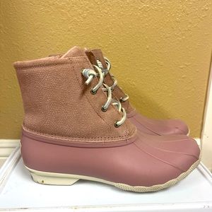 Womens Sperry boots Salt water duck boots size 10